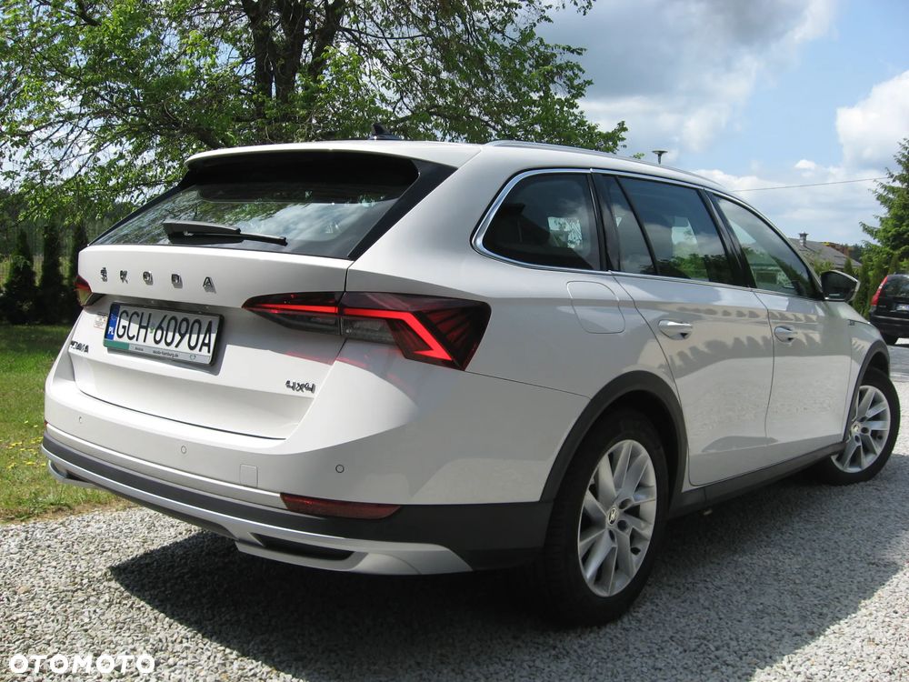 Skoda Octavia 2.0 TDI 4x4 Scout DSG - 3
