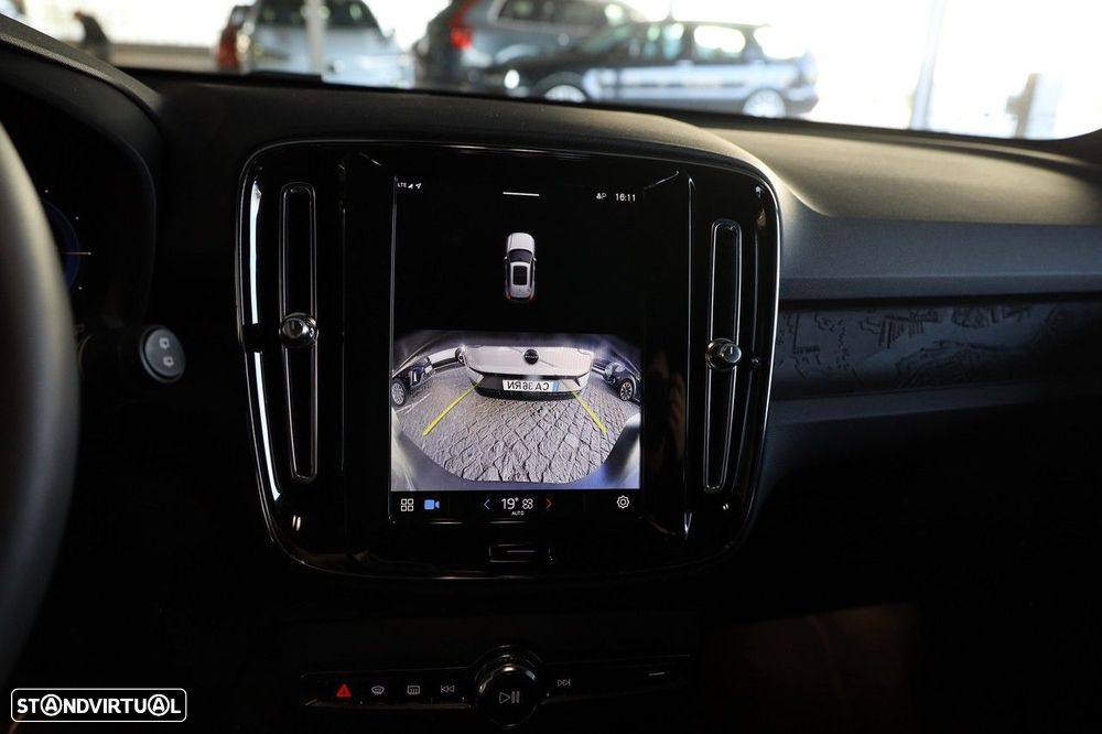 Volvo EX40 70 kWh Single Motor Core - 25