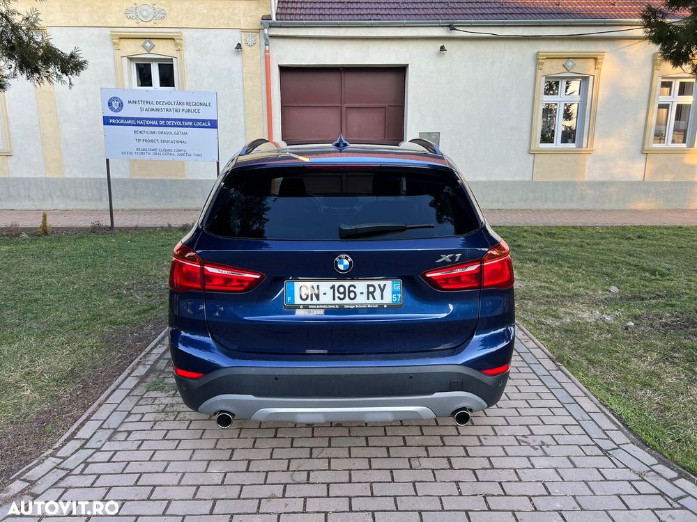 BMW X1 xDrive20d xLine - 8