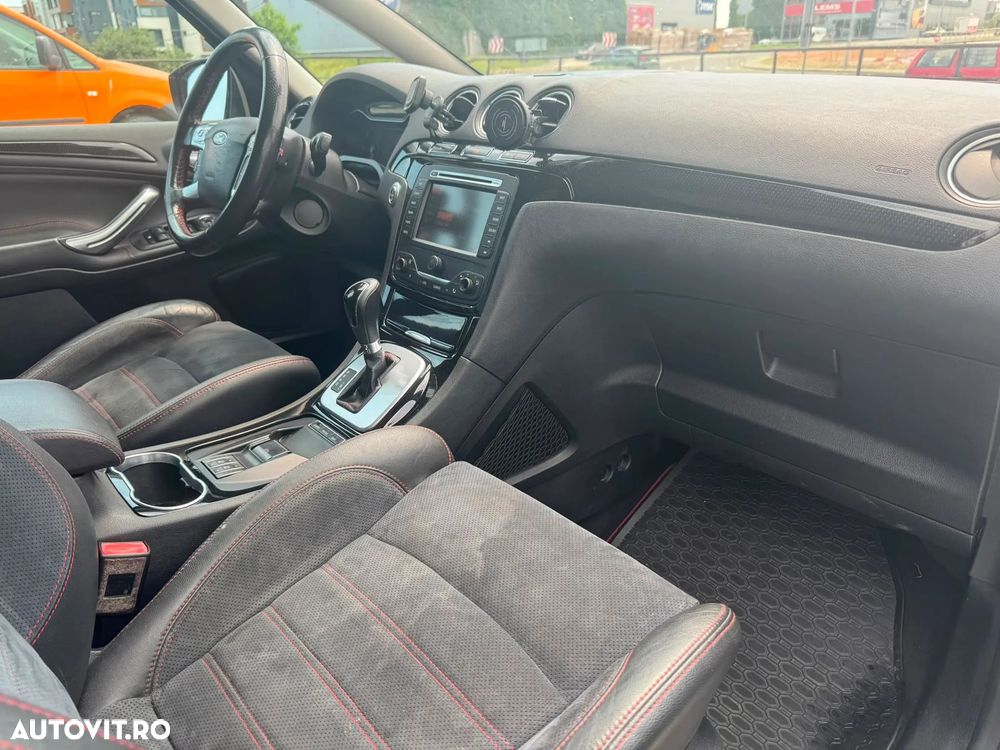 Ford S-Max - 27