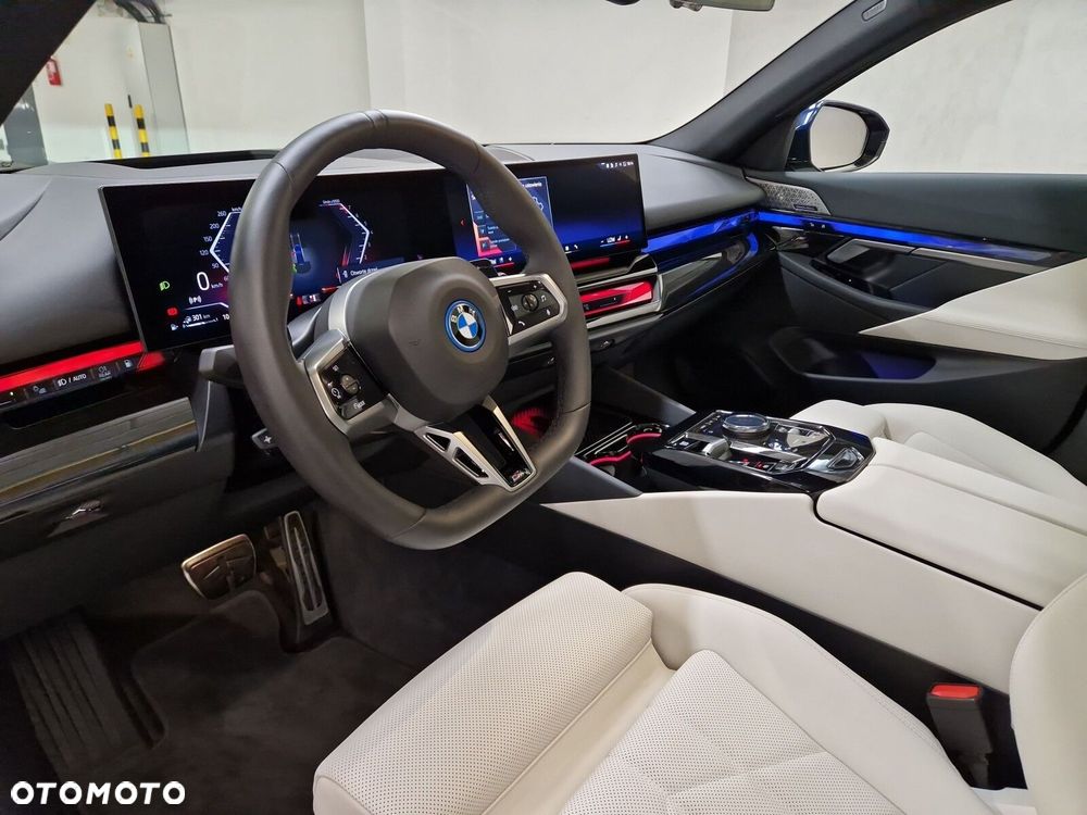 BMW Seria 5 - 11