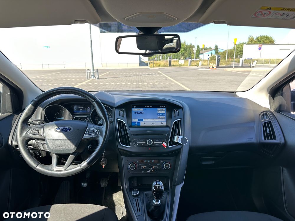 Ford Focus 1.5 TDCi SYNC Edition - 10