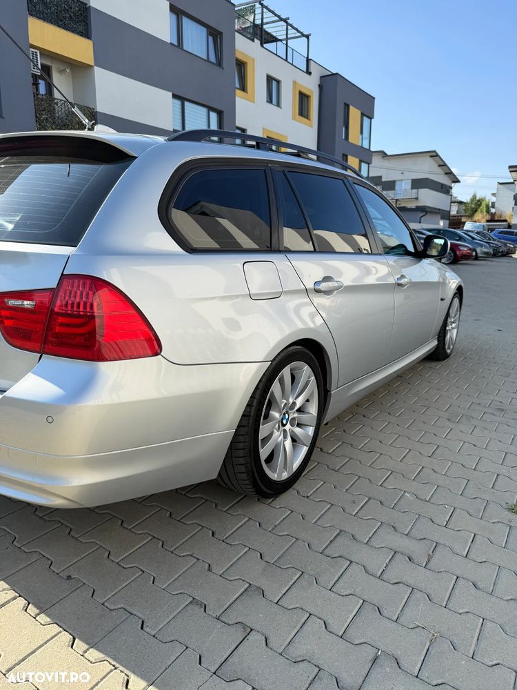 BMW Seria 3 320d - 4