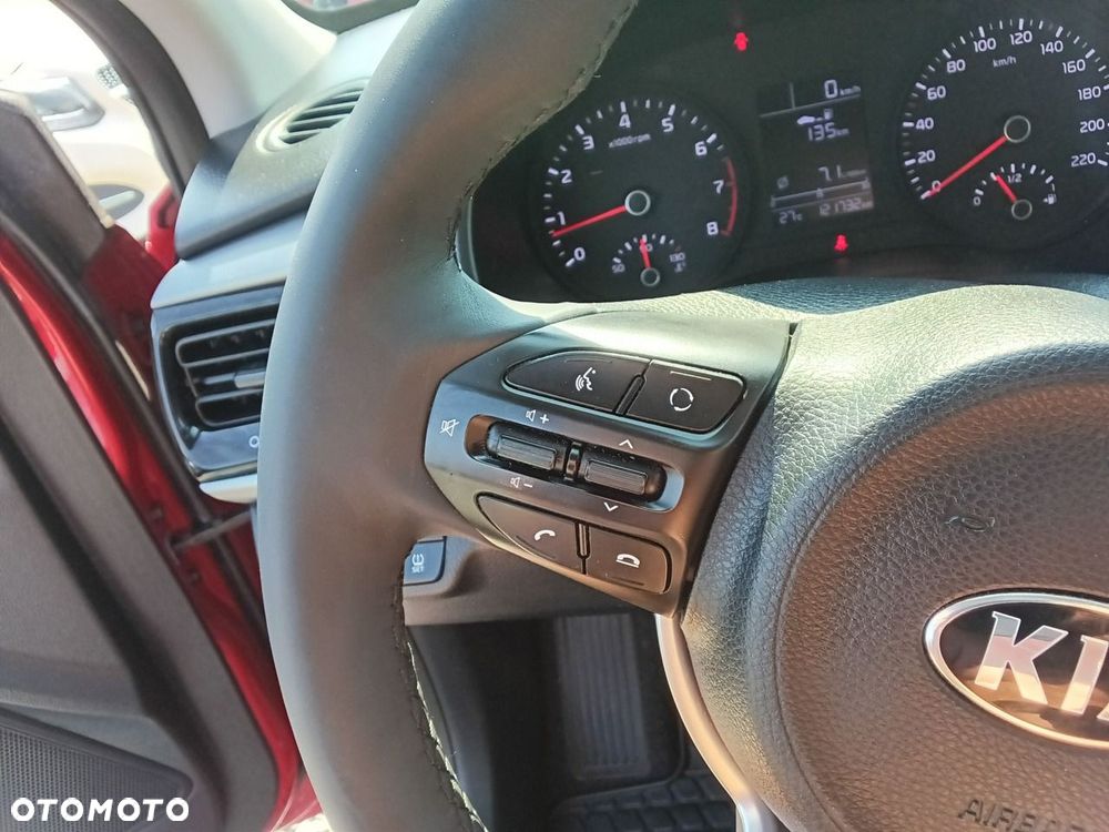 Kia Rio - 23