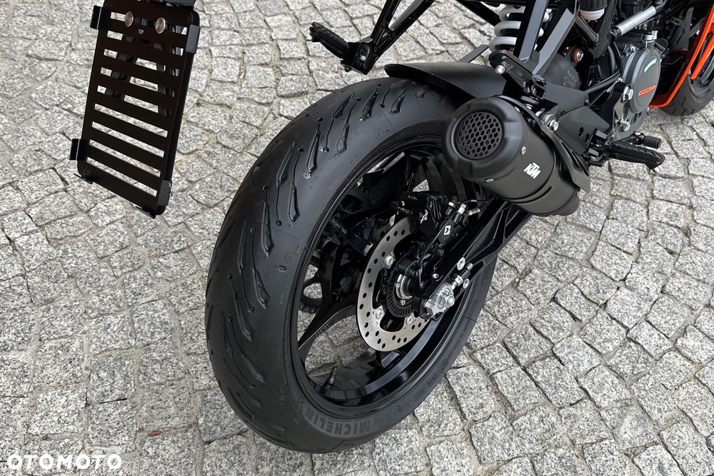 KTM RC 125 - 8