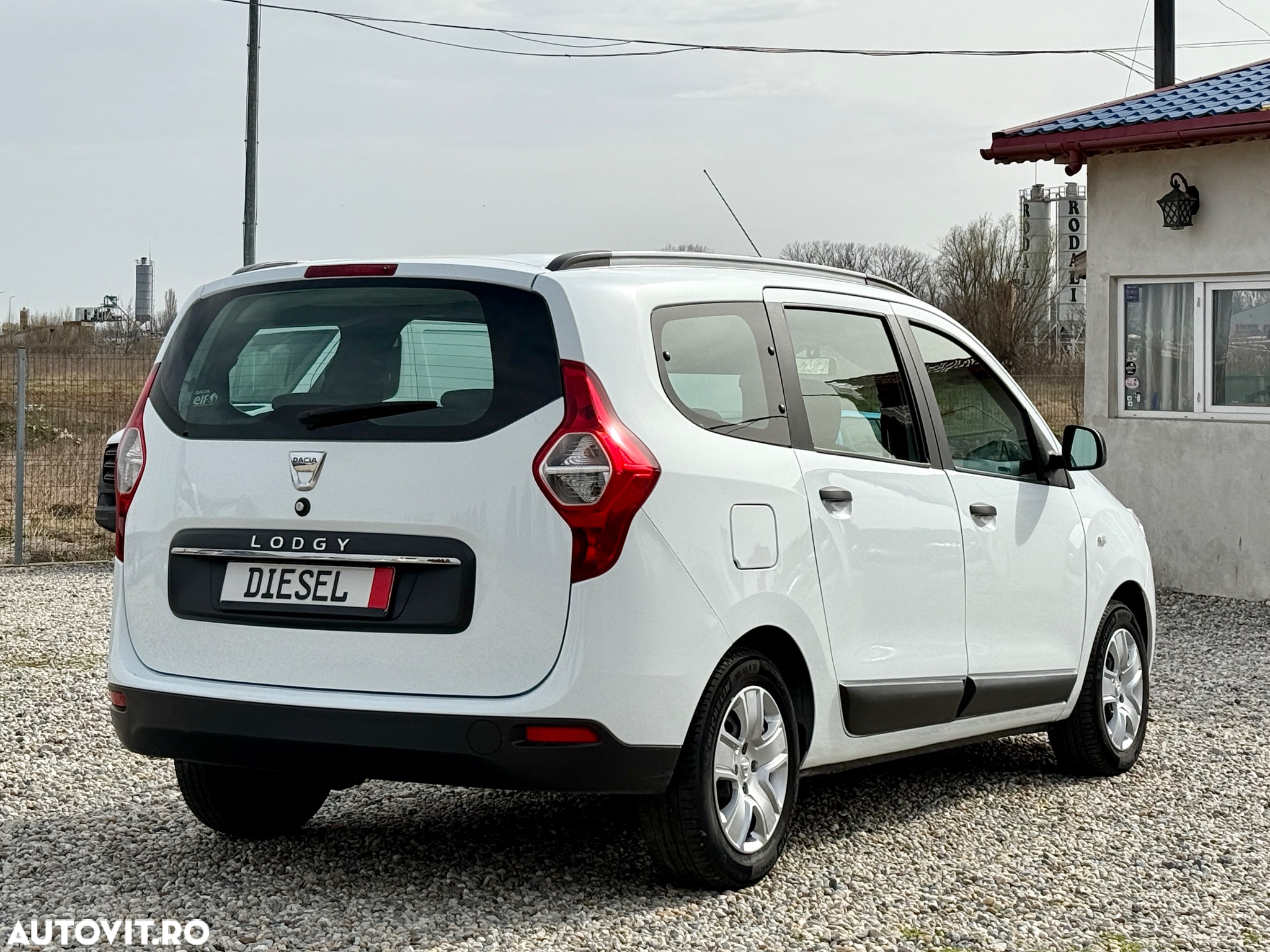 Dacia Lodgy 1.5 Blue dCi Laureate - 4