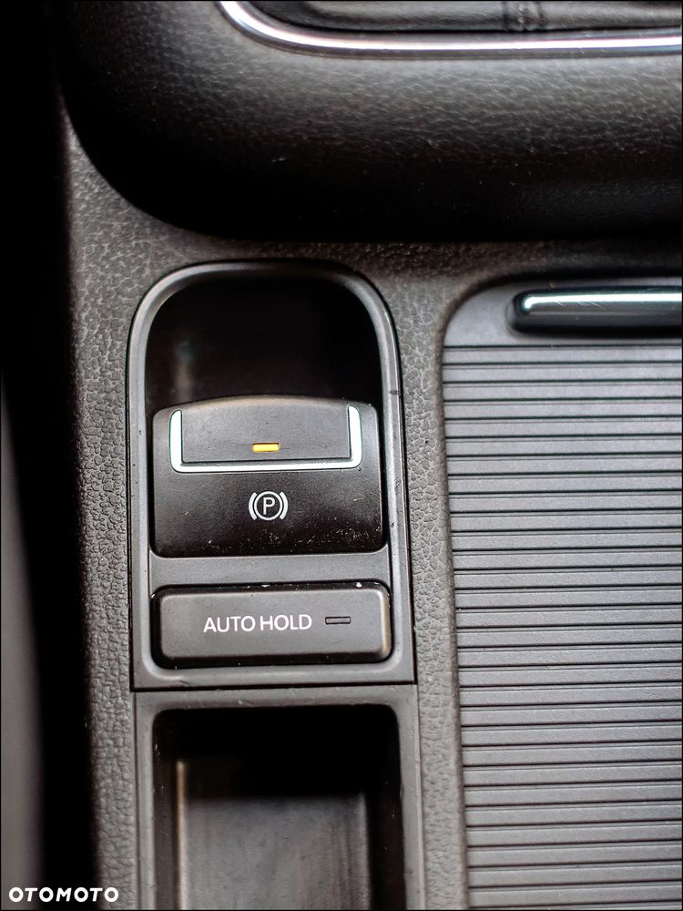 Volkswagen Tiguan - 31
