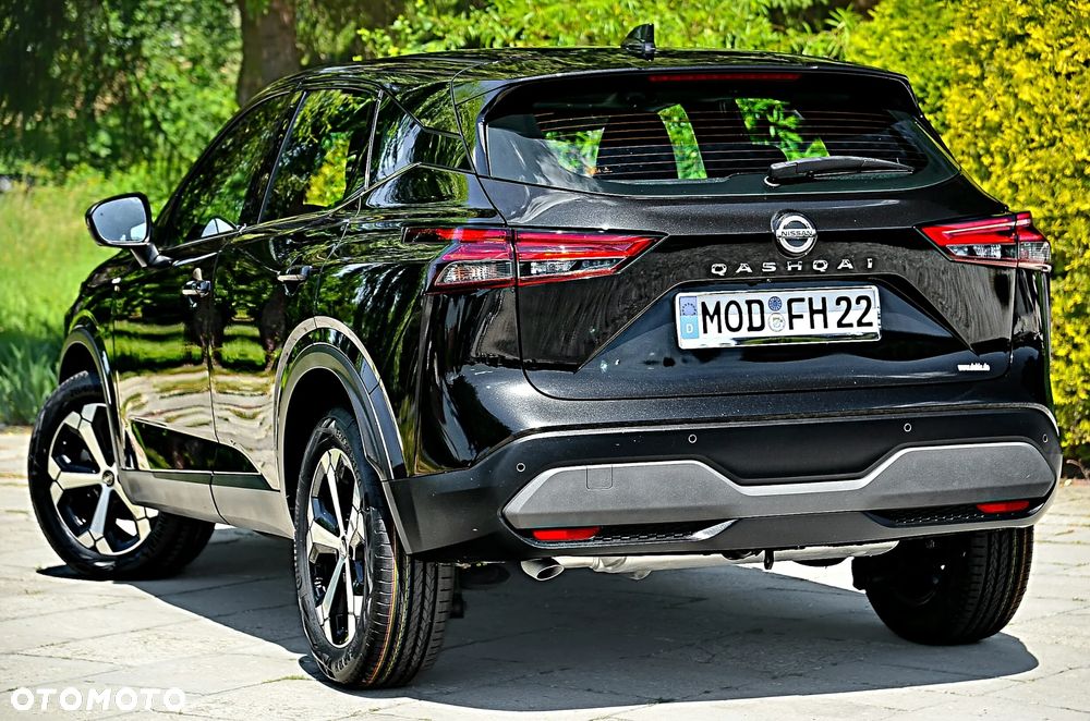 Nissan Qashqai 1.3 DIG-T MHEV Xtronic Acenta - 4