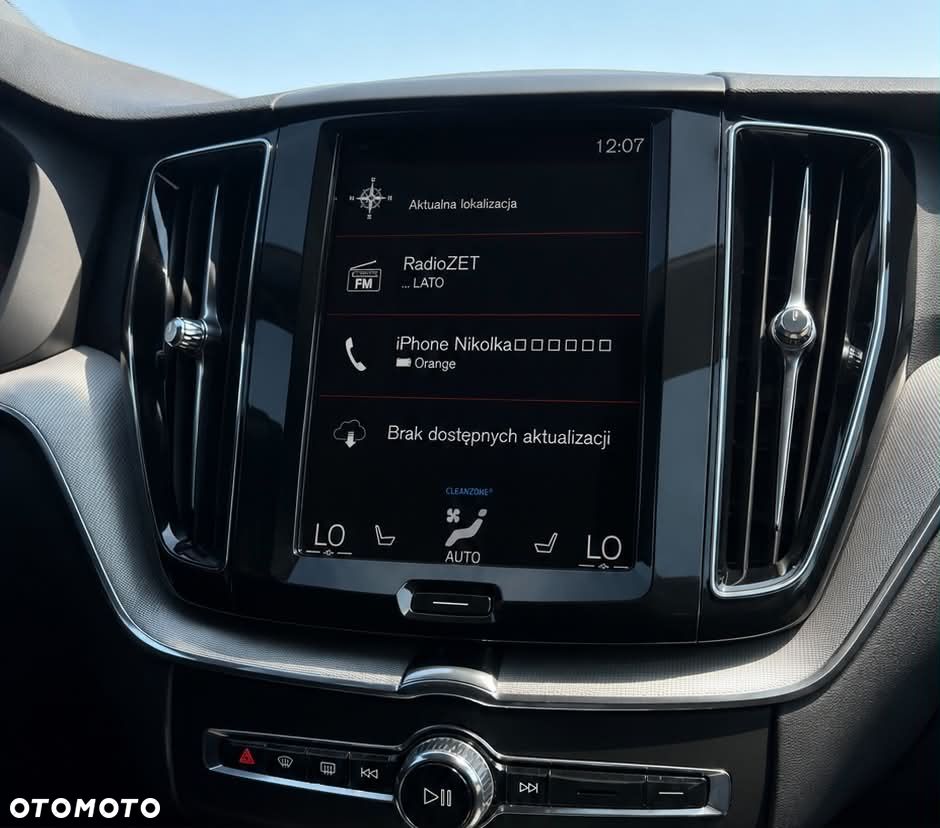 Volvo XC 60 D4 SCR AWD R-Design - 27