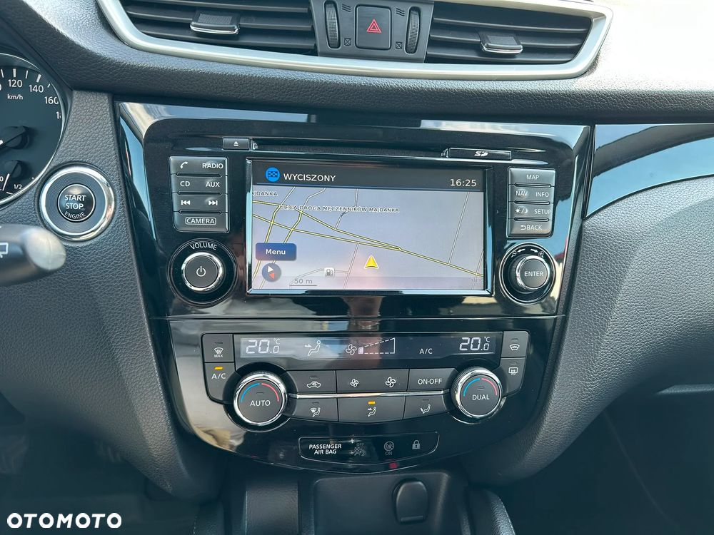 Nissan Qashqai 1.6 DCi 4x4 Tekna - 15