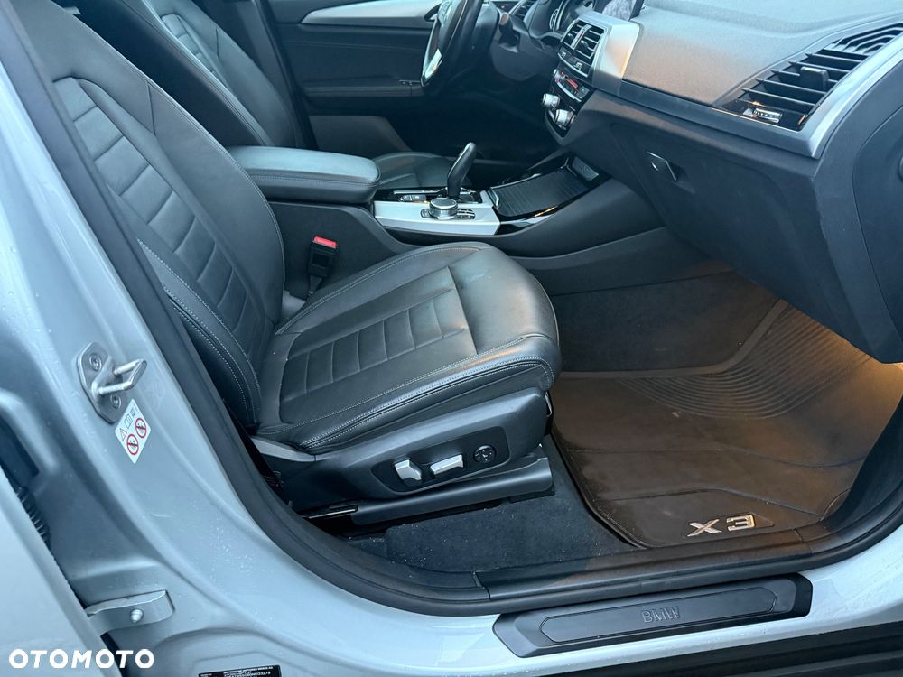 BMW X3 xDrive20i sport - 12