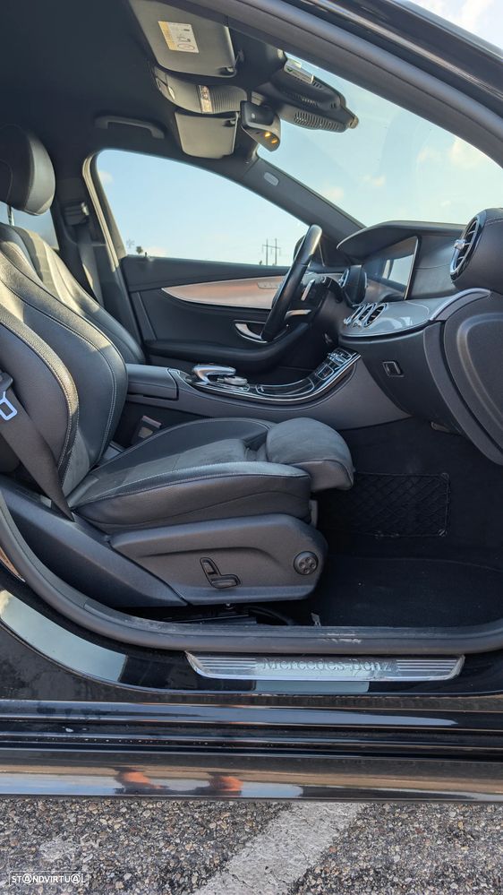 Mercedes-Benz E 220 d AMG Line - 12