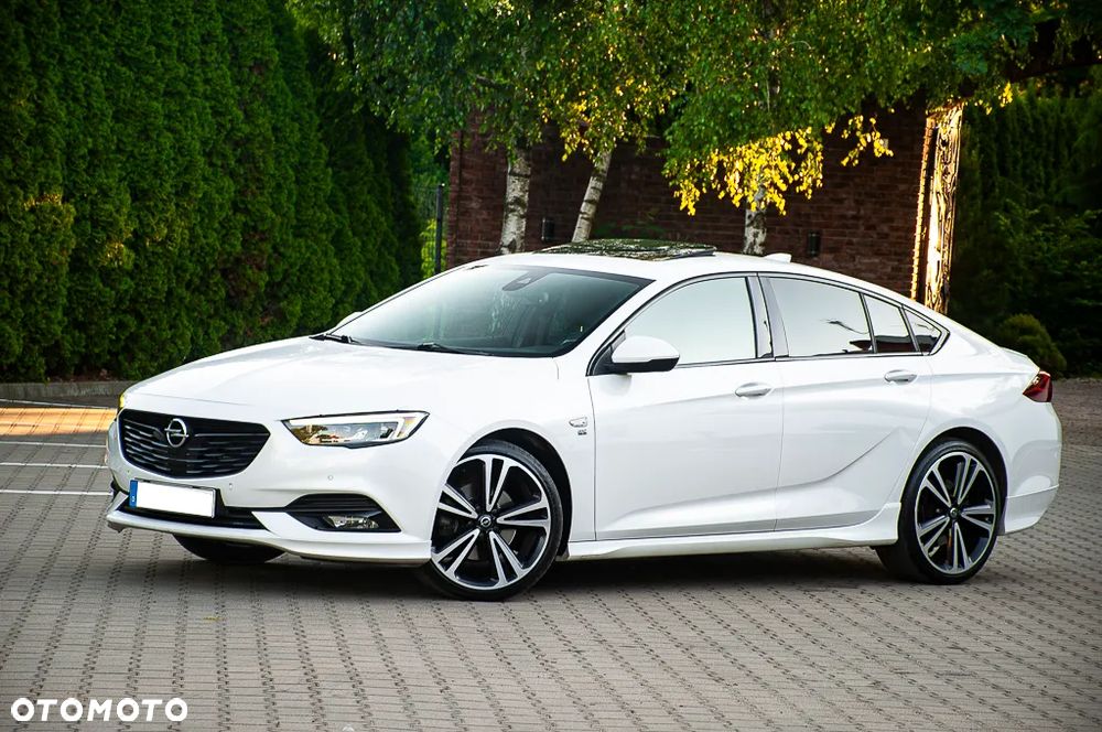 Opel Insignia 2.0 BiTrb D 4x4 Automatik Exclusive - 11