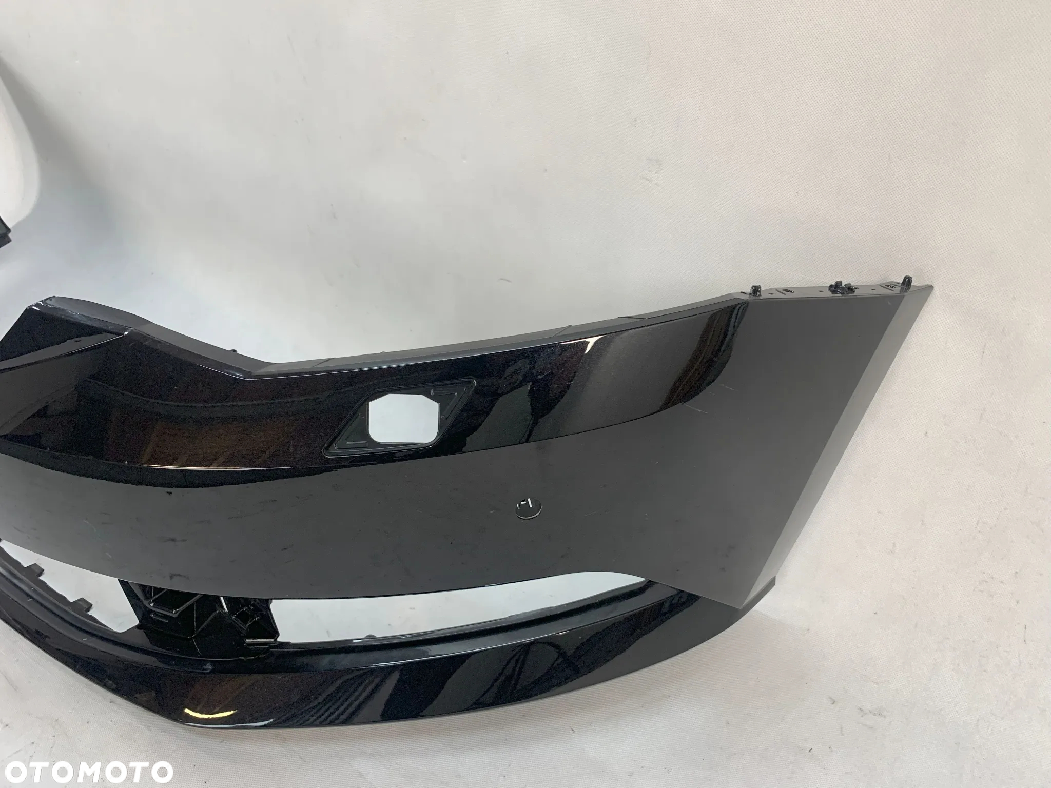 Image Škoda Fabia 3 III 13-17r SPR PDC Přední nárazník - 6V0807221