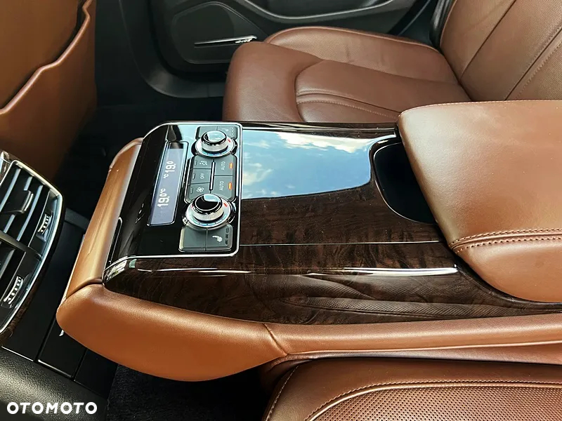 Audi A8 4.2 TDI Quattro - 14