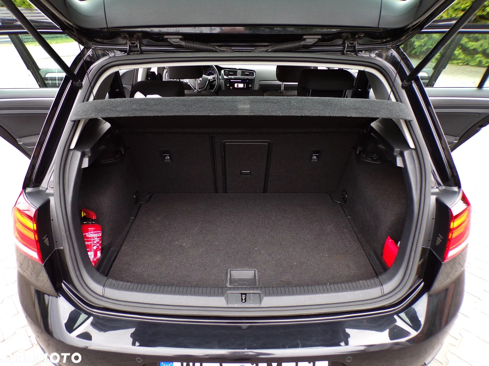 Volkswagen Golf - 29