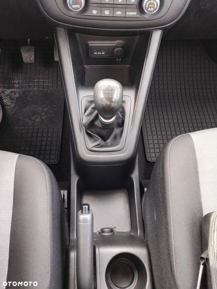 Kia Venga 1.4 M - 16