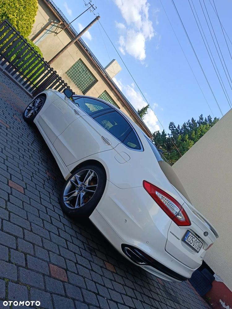 Ford Fusion - 9