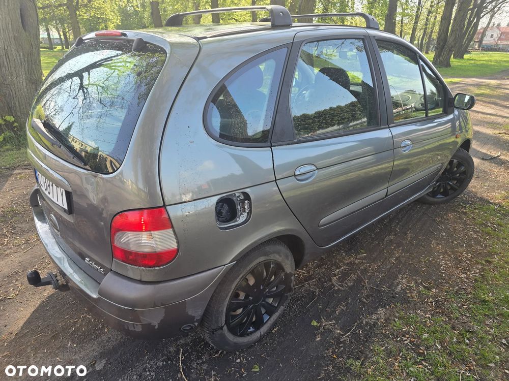 Renault Scenic 1.6 16V Privilege - 3