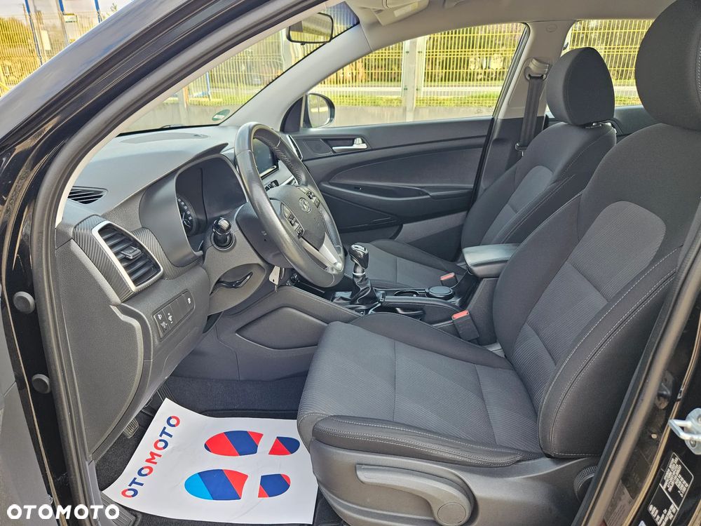 Hyundai Tucson 1.6 GDI BlueDrive Style 2WD - 18