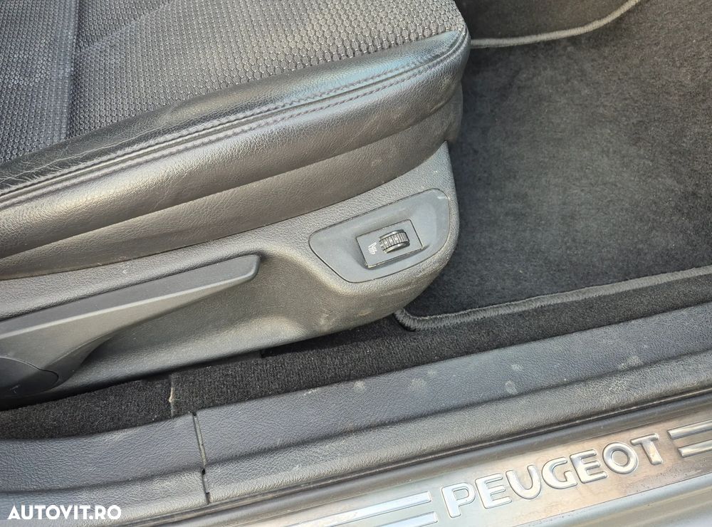 Peugeot 407 HDi 135 Automatik JBL - 10