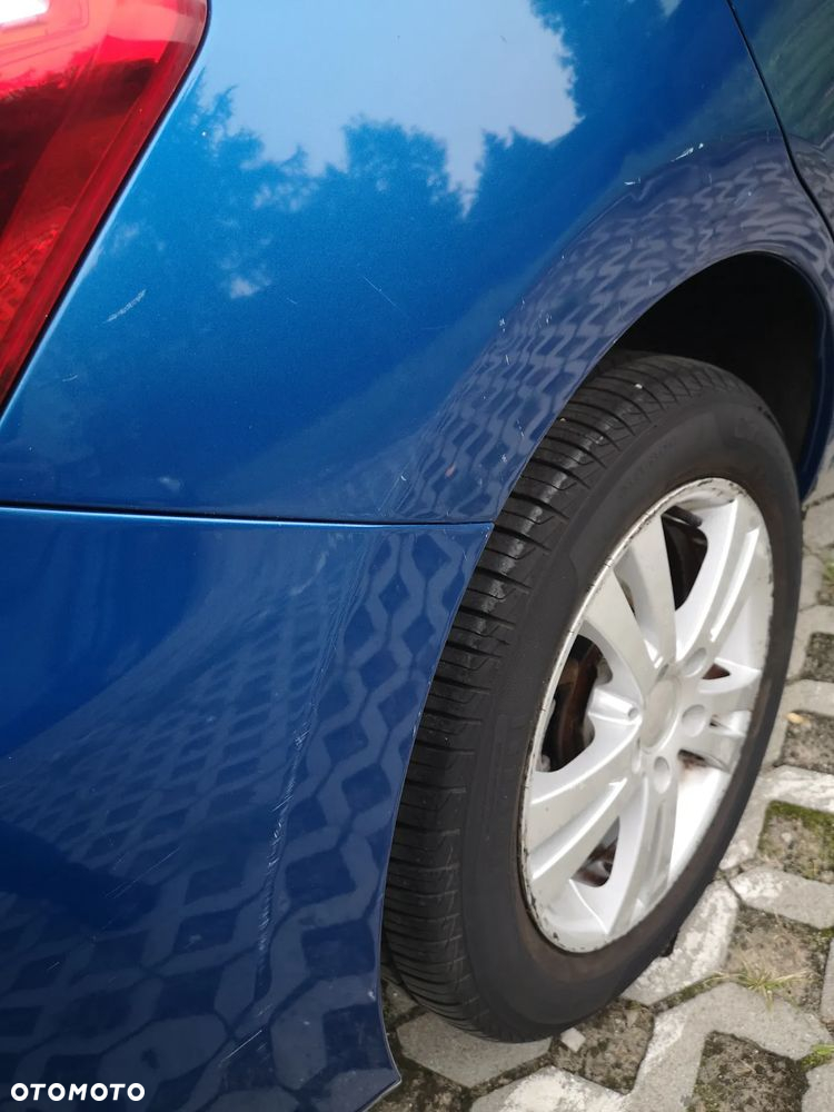 Toyota Auris 1.33 VVT-i 2010 - 17