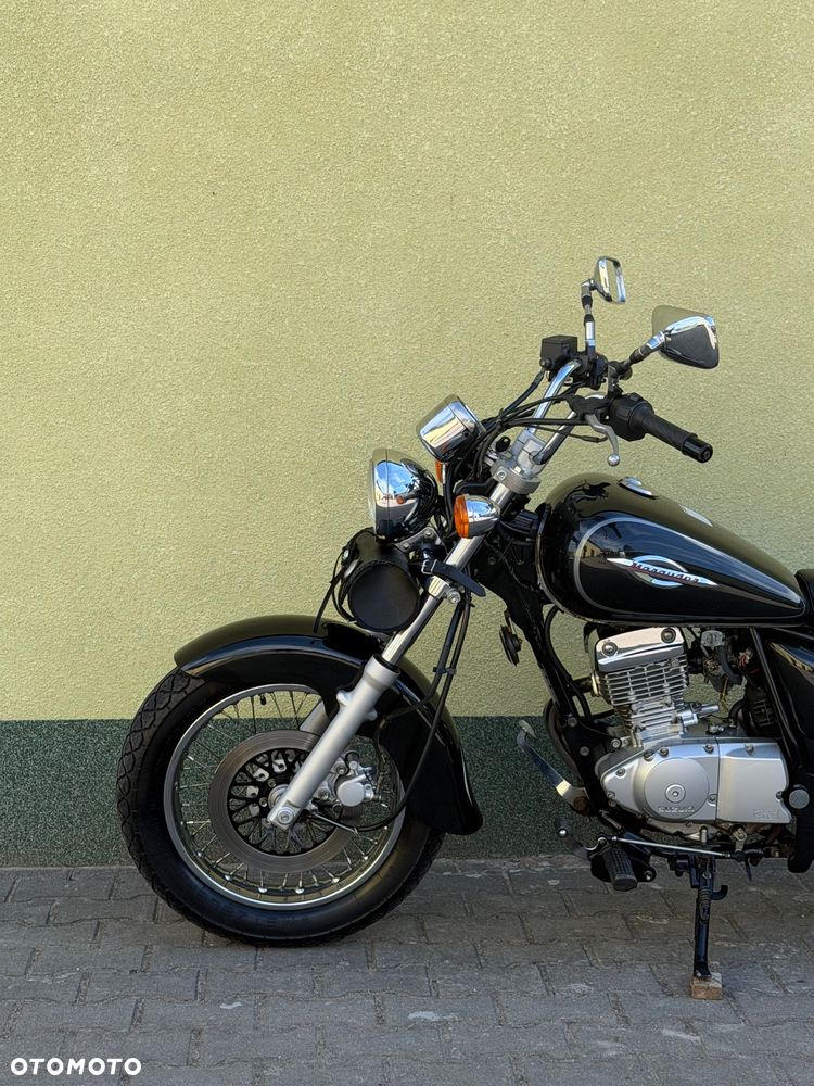 Suzuki Marauder - 25