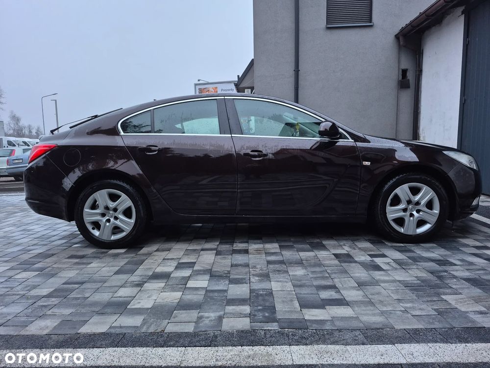 Opel Insignia 2.0 CDTI - 12