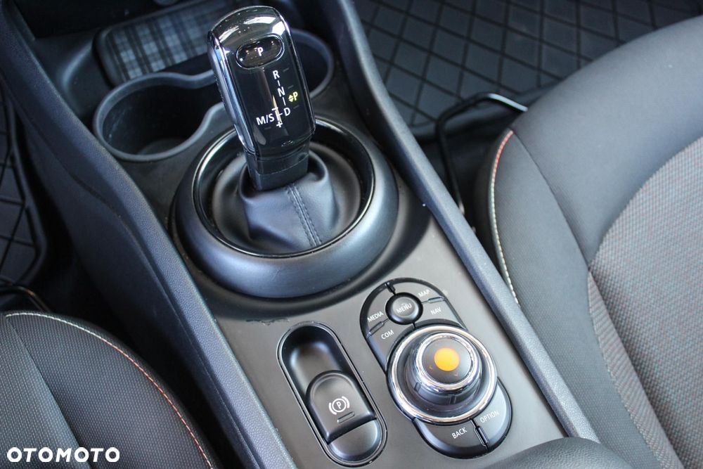 MINI Clubman - 13