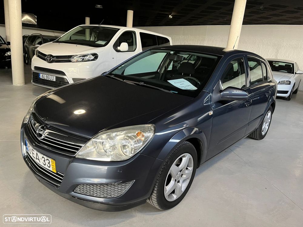 Opel Astra 1.3 CDTI Cosmo - 1