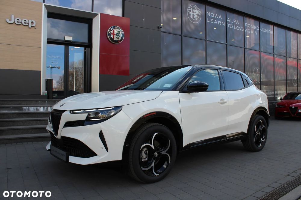 Alfa Romeo Junior 1.2 mHEV Ti Q4 eDCT - 19