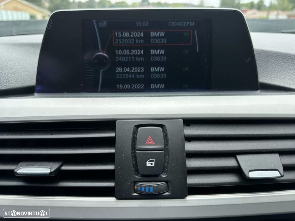 BMW 320 d EfficientDynamics Line Sport - 47