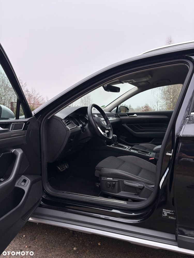 Volkswagen Passat 2.0 TDI 4Mot Elegance DSG - 22