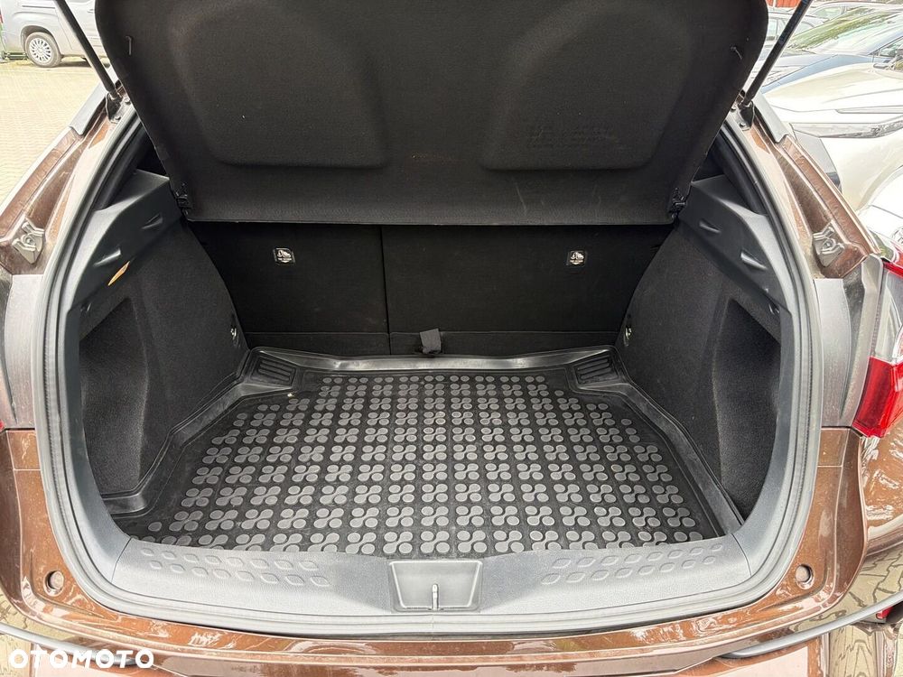 Toyota C-HR 1.2 T GPF Premium - 28