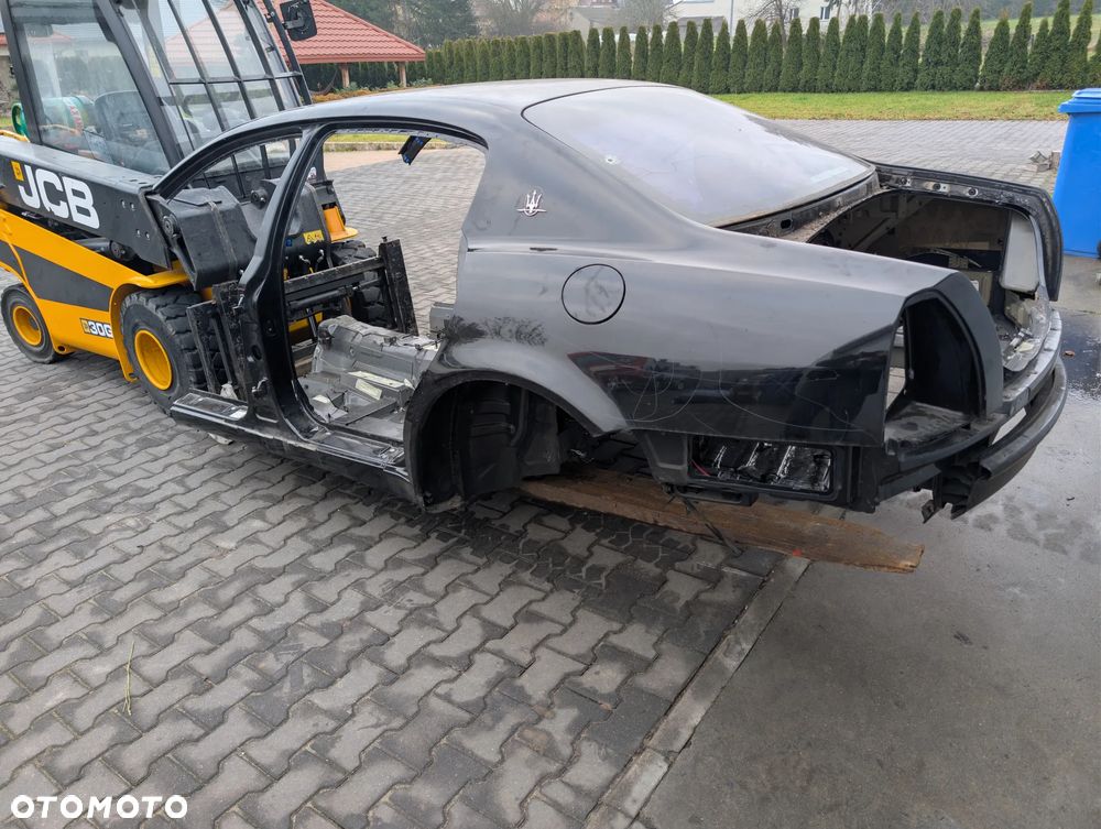 Ćwiartka, błotnik, próg, dach. Maserati quattroporte 2004/2013 - 2