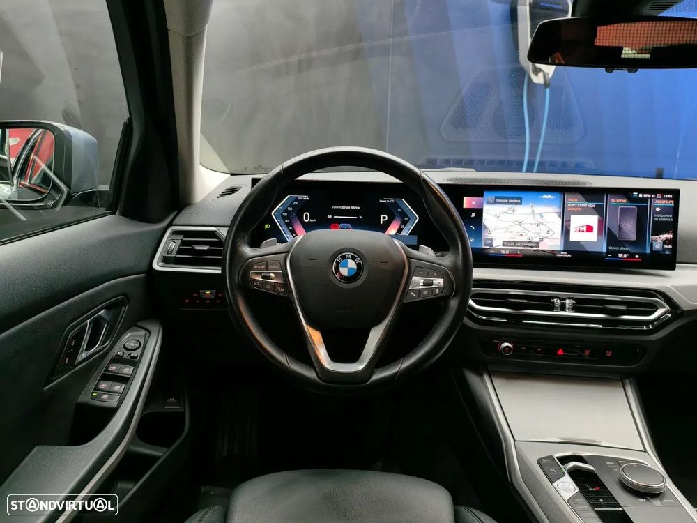 BMW 318 d Auto - 24
