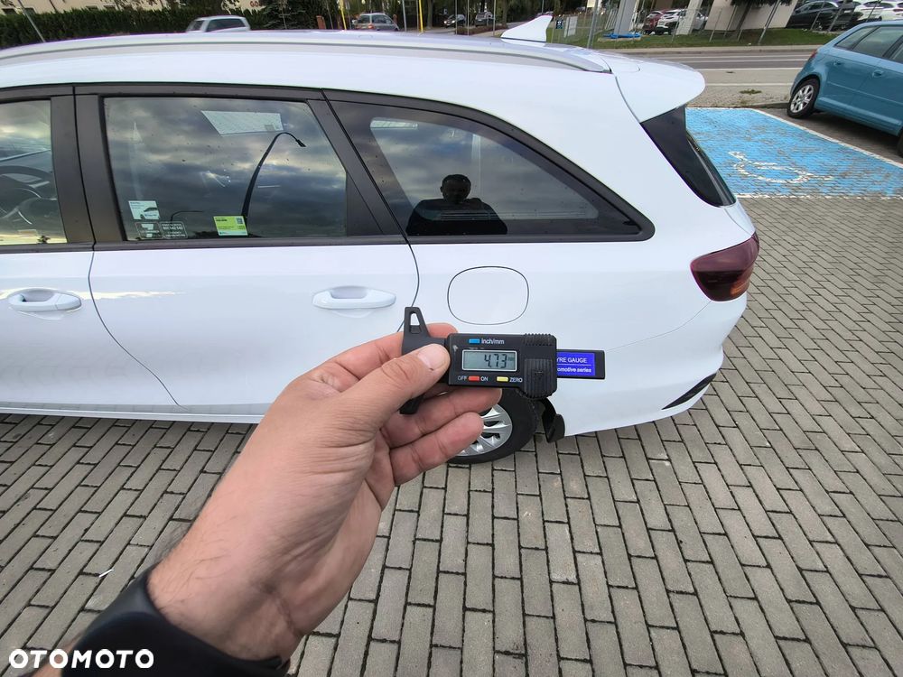 Kia Ceed - 31