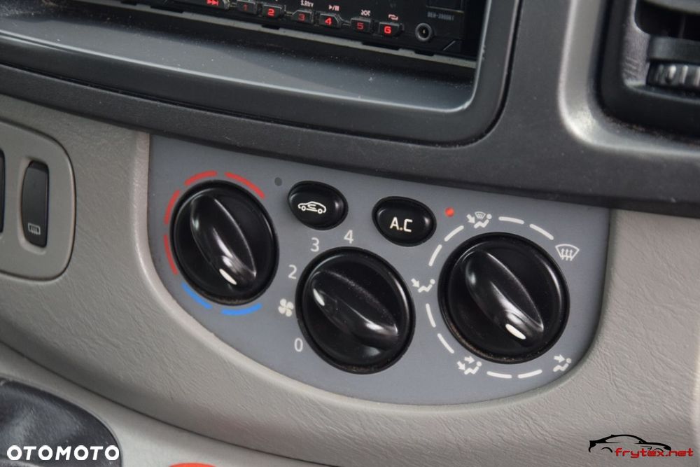 Opel Vivaro - 18