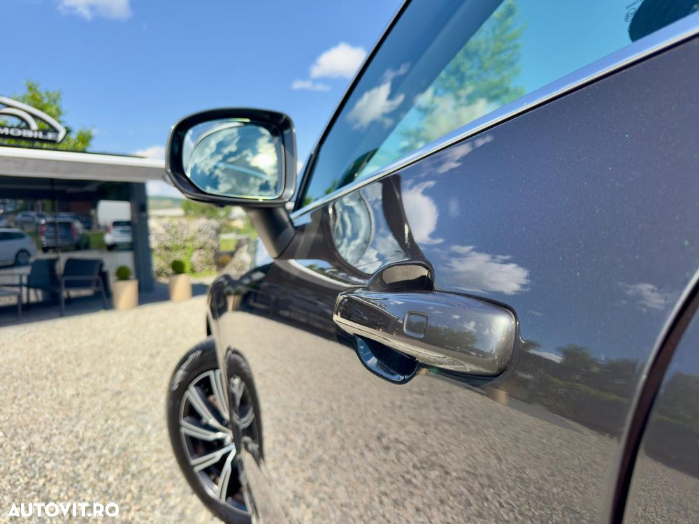 Volvo XC 60 D5 AWD Geartronic Inscription - 14
