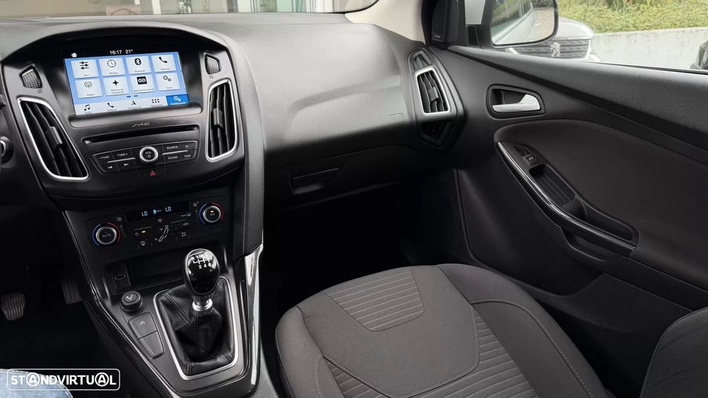 Ford Focus SW 1.0 EcoBoost Titanium - 10