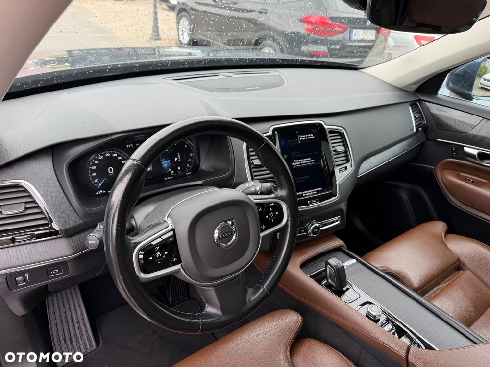 Volvo XC 90 B5 D AWD Momentum Pro - 12
