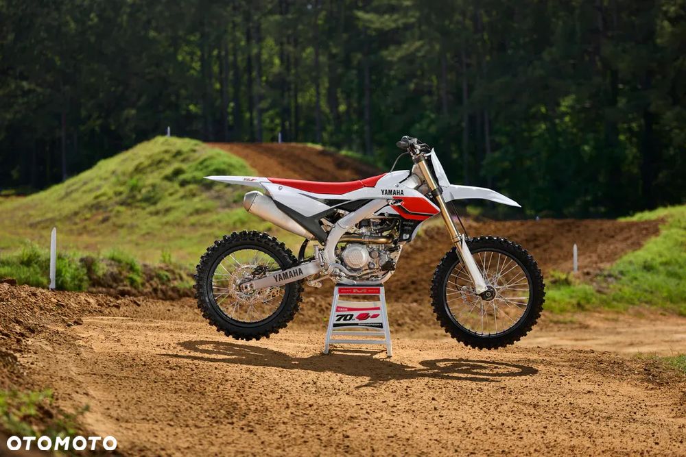 Yamaha YZ - 8