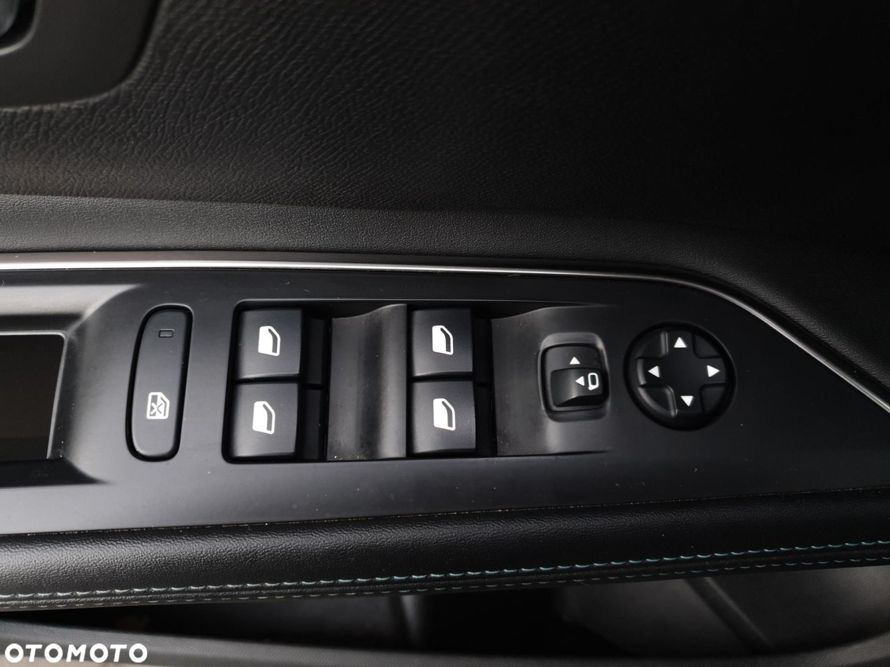 Peugeot 5008 2.0 BlueHDI Crossway S&S EAT8 - 22