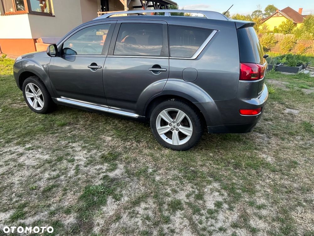 Peugeot 4007 HDI FAP 7-Sitzer Platinum - 14