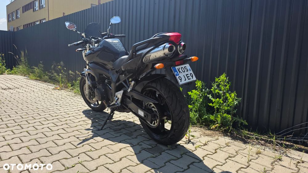 Yamaha FZ6 - 2
