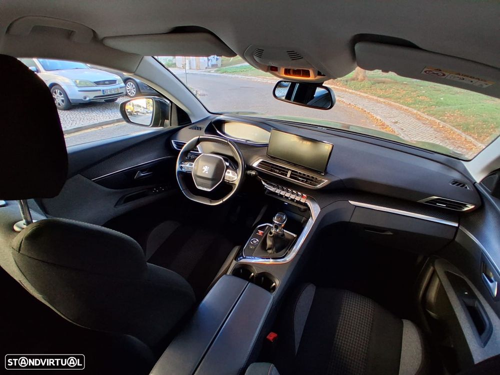 Peugeot 3008 - 31