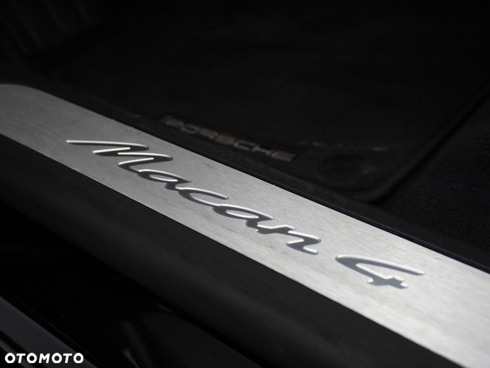 Porsche Macan - 23