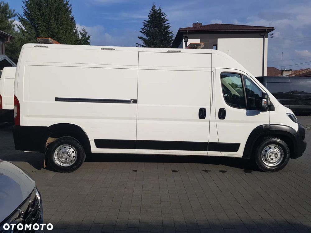 Peugeot Peugeot Boxer 435 L3H2 165KM Premium 4d - 5