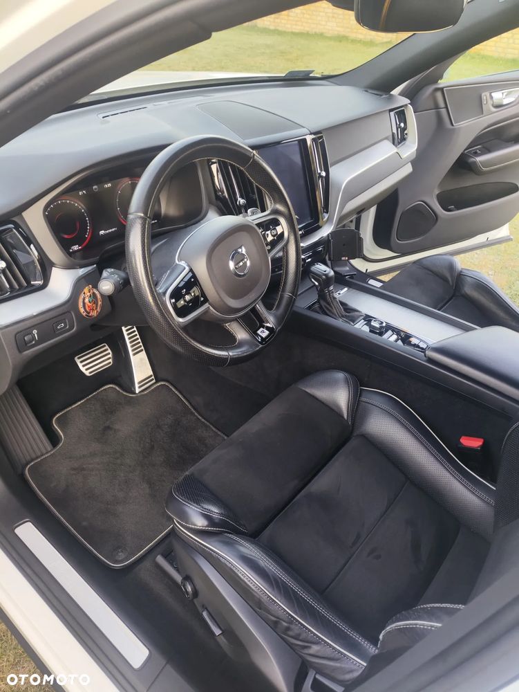 Volvo XC 60 D4 AWD R-Design - 7
