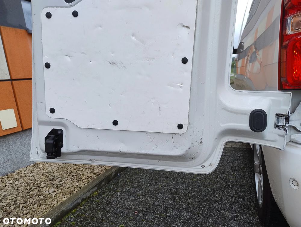 Peugeot EXPERT NOWY MODEL 1.6 HDI (101KM) AUTOMAT (L2H1) (EURO,6) KLIMA WEBASTO FULL OPCJA STAN IDEALNY NIE MA RDZY 100% BEZWYPADKOWY SERWIS A.S.O. DO KOŃCA ! ! ! - 35